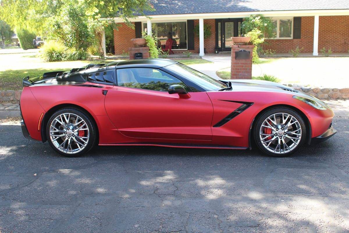 Used 2016 Chevrolet Corvette Stingray Coupe RWD image 3