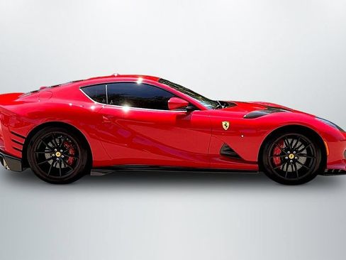 Used 2022 Ferrari 812 Competizione RWD image 4