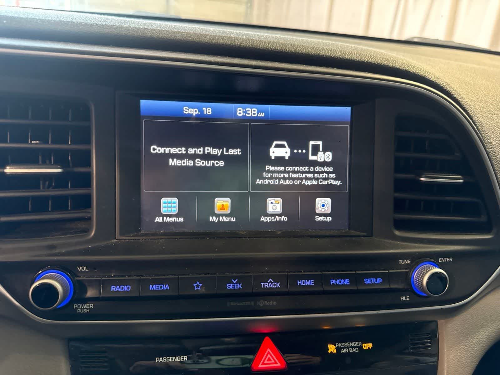 Used 2020 Hyundai Elantra SEL FWD image 21