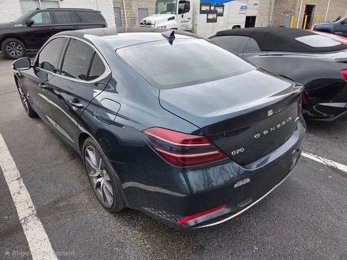 Used 2023 Genesis G70 2.0T image 6
