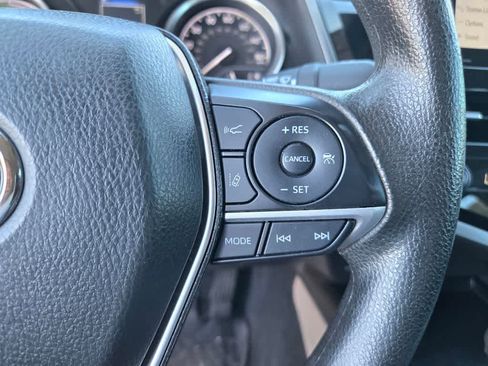 Used 2022 Toyota Camry LE image 19