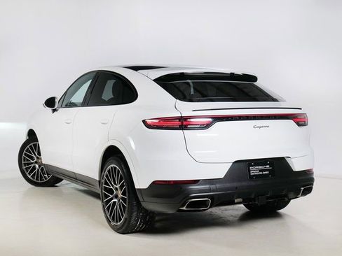 Used 2021 Porsche Cayenne Coupe image 3