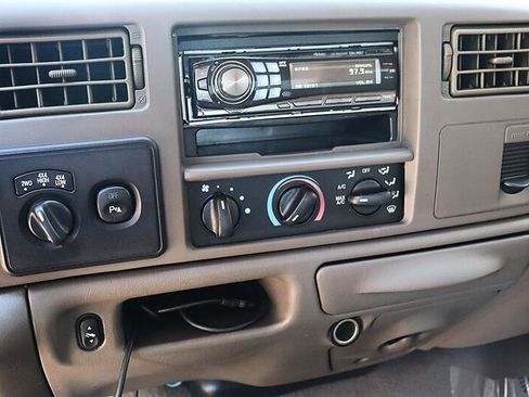 Used 2003 Ford F250 Lariat image 22