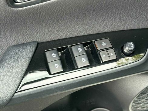 Used 2017 Toyota Prius Prime image 14