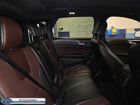 Used 2020 Ford Edge Titanium w/ Equipment Group 301A AWD/4WD image 52