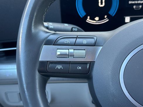 Used 2025 Hyundai Kona SEL AWD/4WD image 27