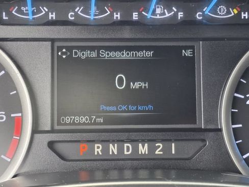 Used 2019 Ford F250 XLT w/ XLT Premium Package AWD/4WD image 7
