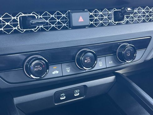 Certified 2025 Honda Accord LX image 13