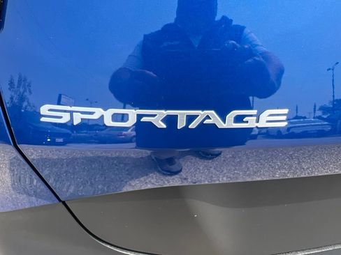Certified 2025 Kia Sportage EX w/ Premium Package AWD/4WD image 33