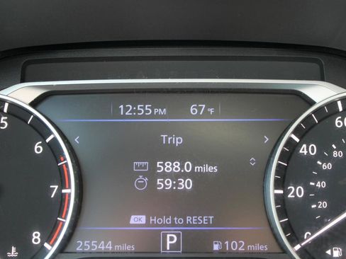 Used 2025 Nissan Altima 2.5 SV w/ SV Special Edition Package AWD/4WD image 23