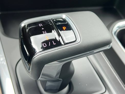 New 2026 Chevrolet Silverado 1500 High Country w/ Technology Package AWD/4WD image 36