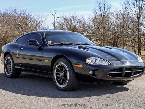 Used 1998 Jaguar XK8 Coupe image 12
