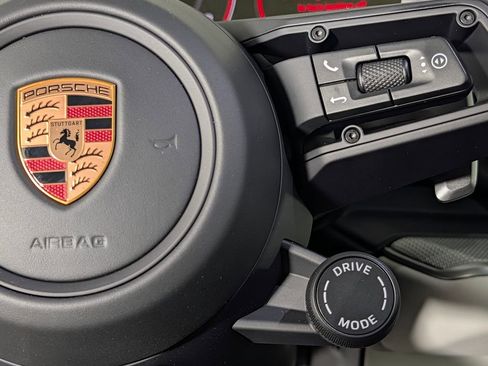 New 2026 Porsche Cayenne image 39