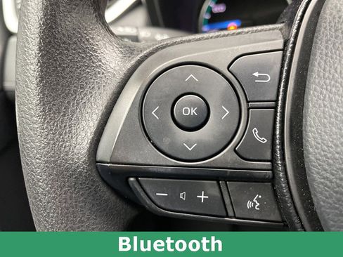 Used 2020 Toyota RAV4 LE image 23