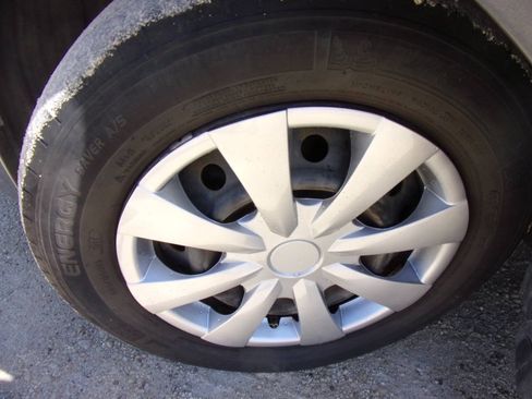 Used 2012 Toyota Corolla L FWD image 4