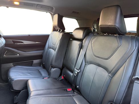 Used 2023 INFINITI QX60 Luxe w/ Performance Audio Package image 13