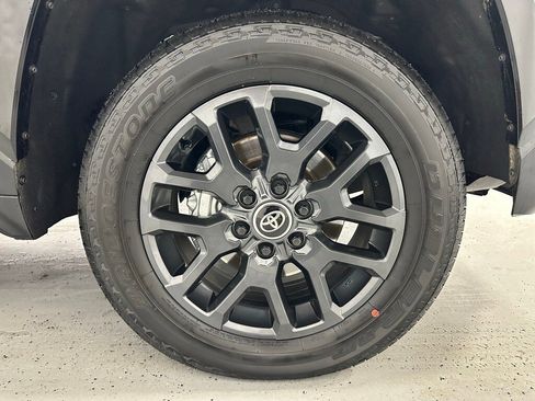 Used 2025 Toyota Tundra Platinum image 70