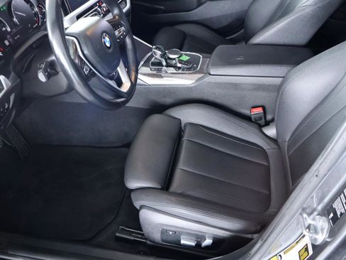 Used 2020 BMW 330i xDrive Sedan w/ Driving Assistance Package image 13
