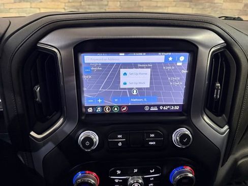Used 2020 GMC Sierra 1500 SLT w/ SLT Premium Package AWD/4WD image 2