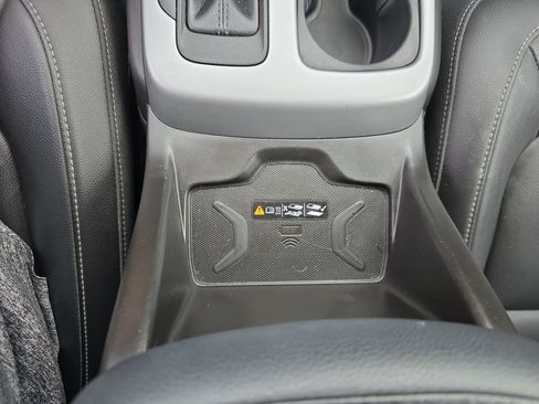 Used 2022 Chevrolet Colorado ZR2 AWD/4WD image 31
