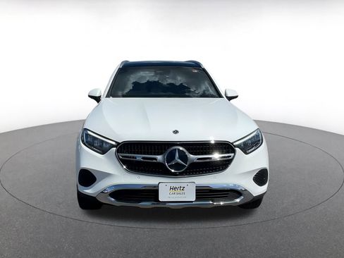 Used 2024 Mercedes-Benz GLC 300 image 3
