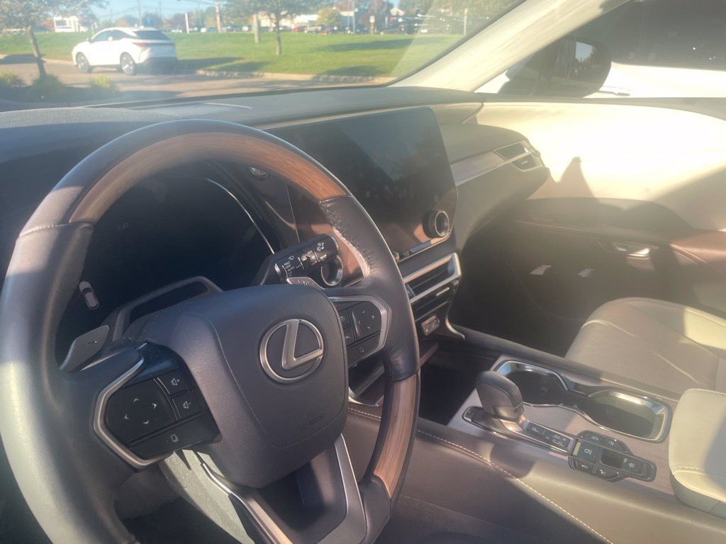 Used 2024 Lexus RX 350 Premium Plus w/ Convenience Package AWD/4WD image 34