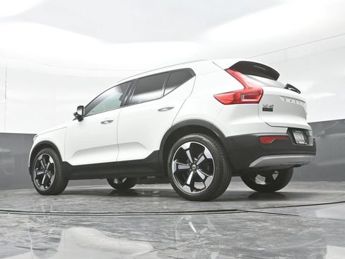 Used 2019 Volvo XC40 T5 Momentum AWD/4WD image 30