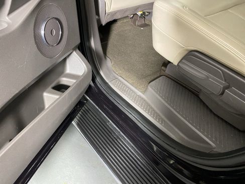 Used 2020 Ford Expedition Max XLT w/ Equipment Group 202A image 28