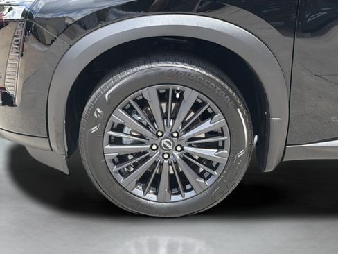 Used 2026 Nissan Pathfinder SL w/ SL Premium Package FWD image 30