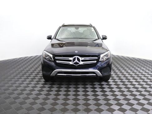 Used 2019 Mercedes-Benz GLC 300 4MATIC image 2