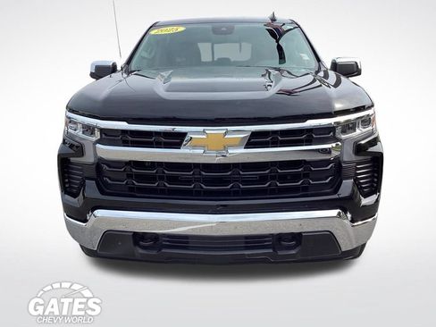 Used 2025 Chevrolet Silverado 1500 LT w/ Convenience Package II AWD/4WD image 2