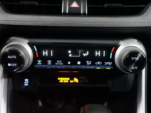 Certified 2022 Toyota RAV4 LE image 19