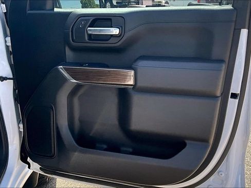 Used 2019 Chevrolet Silverado 1500 LT w/ Convenience Package AWD/4WD image 21