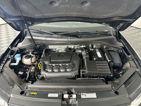 Used 2020 Volkswagen Tiguan SE FWD image 31