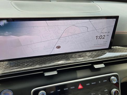 New 2025 Genesis GV80 3.5T e-SC AWD/4WD image 9