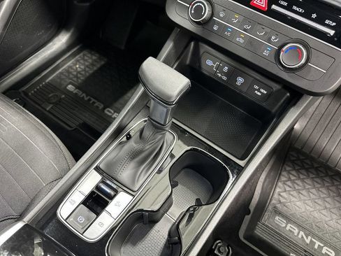 Certified 2025 Hyundai Santa Cruz SE FWD image 20
