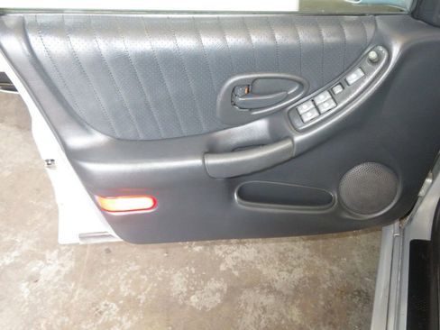 Used 2000 Pontiac Grand Prix GTP w/ Opt Pkg image 15