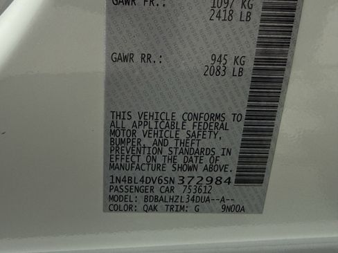 Used 2025 Nissan Altima 2.5 SV image 34