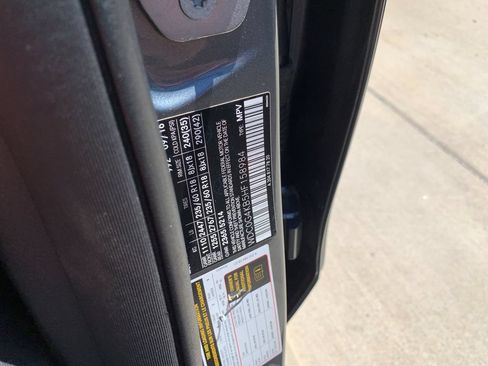 Used 2017 Mercedes-Benz GLC 300 4MATIC image 36