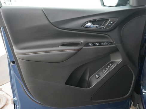 Used 2024 Chevrolet Equinox Premier AWD/4WD image 20