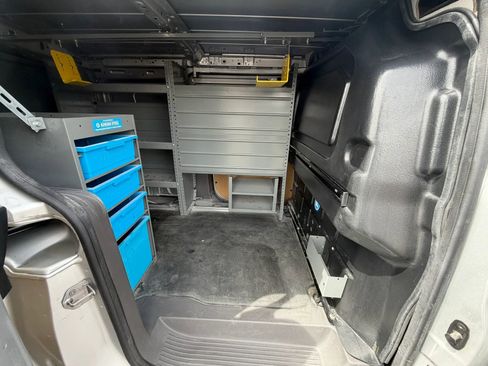 Used 2022 Ford Transit Connect XLT FWD image 16