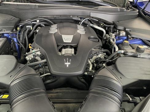 Used 2018 Maserati Levante image 22