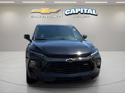 Used 2023 Chevrolet Blazer RS w/ Driver Confidence II Package FWD image 2