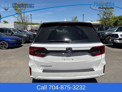 Used 2025 Honda Odyssey EX-L image 7