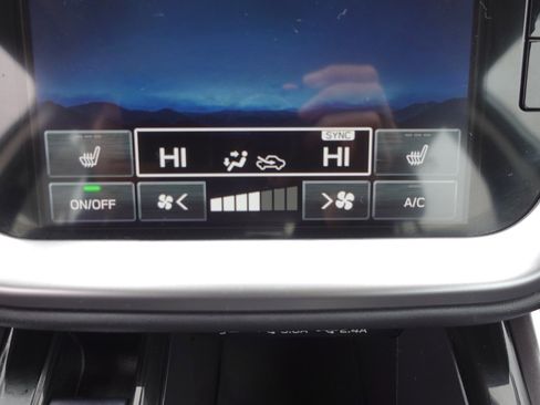 Certified 2025 Subaru Legacy Limited image 21