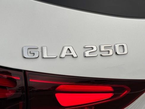 Used 2026 Mercedes-Benz GLA 250 4MATIC image 5