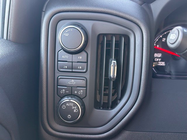 Used 2024 Chevrolet Silverado 1500 Custom Trail Boss AWD/4WD image 20