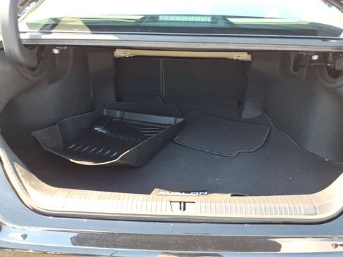 Used 2022 Toyota Avalon Touring w/ Carpet Mat Package (TMS) FWD image 16