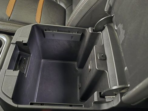 Used 2020 GMC Sierra 2500 AT4 w/ AT4 Premium Package image 24