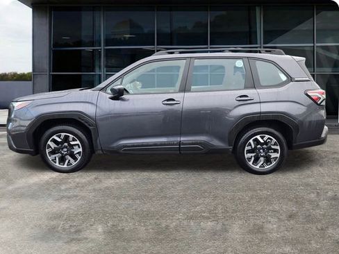 Used 2025 Subaru Forester image 7